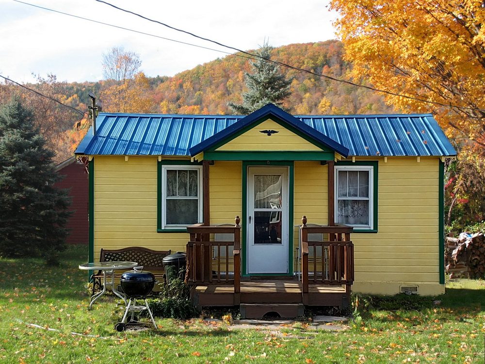 CATSKILL BUNGALOW Updated August 2024 17 Photos 11 Wright St Ext