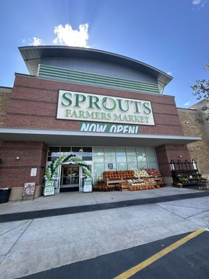 Sprouts Farmers Market by null