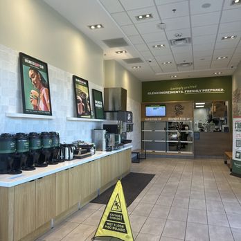 Panera Bread - No seating inside. Order from phone or kiosk. - Salad Near Me - Chantilly, Virginia Panera Bread - No seating inside. Order from phone or kiosk. - Salad Near Me - Chantilly, Virginia
