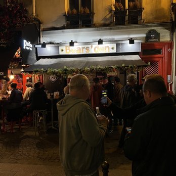 Bears' den - Entrance - Gay Bars Near Me - Paris, 75 Bears' den - Entrance - Gay Bars Near Me - Paris, 75