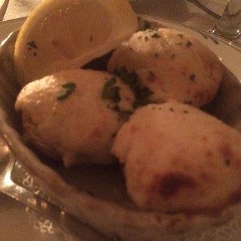 Ye Olde Tavern - Stuffed mushrooms - American Near Me - Manchester, Vermont