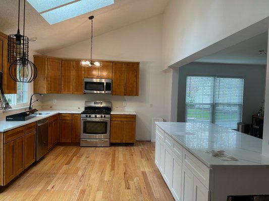 Luxury Kitchen Granite Top Logo