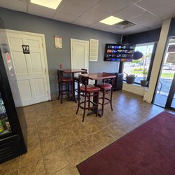 Alvares Pizza