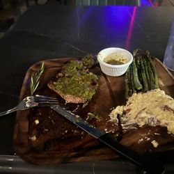 Steak , mash potatoes, and asparagus
