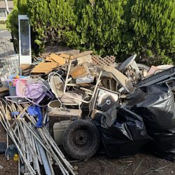 A&G's Junk Removal and Hauling - Residential clear up