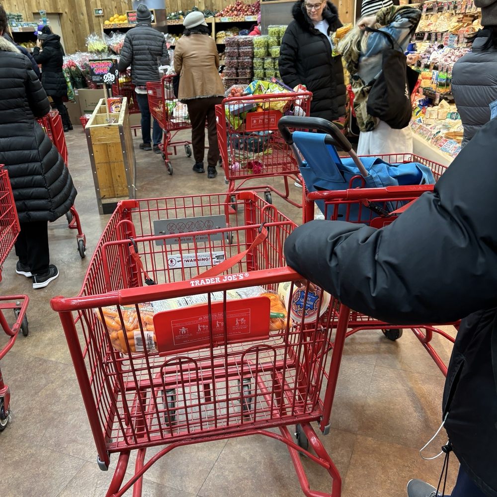 Trader Joe's line scam Trader Joe's line scam
