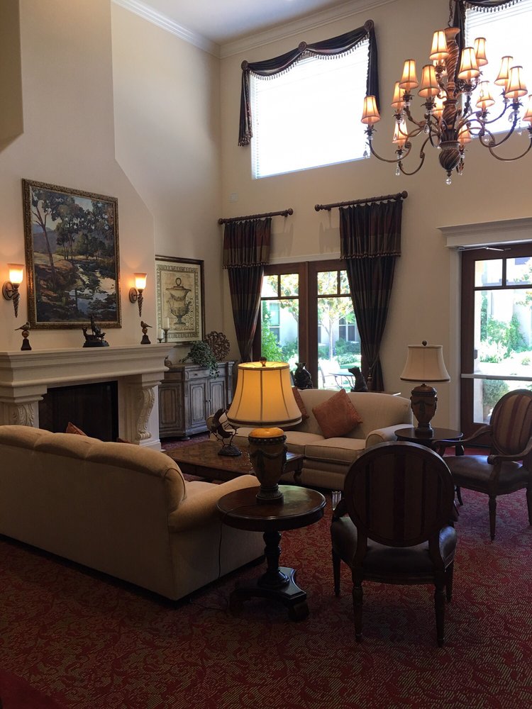 OAKMONT OF SAN ANTONIO HEIGHTS Updated September 2024 2419 North