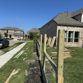 LP Construction & Remodeling - New
Fence - General Contractors Near Me LP Construction & Remodeling - New
Fence - General Contractors Near Me