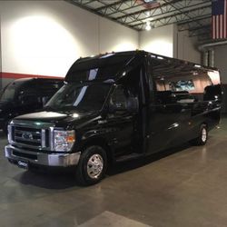 Hoosier Connection Limousine Inc - 14 passengers limo bus