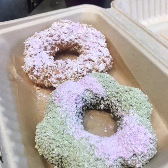 AlimamaTea - Mochi donuts! - Desserts Near Me - New York, New York