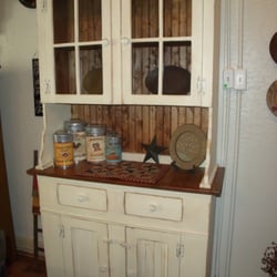 Country Charm Furnishings - 2-Door Glass Hutch in Buttermilk and English Chestnut