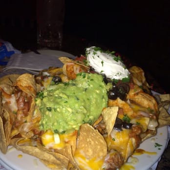 Heroes - Nachos. Probably wouldn't order it again.. - American Near Me - Riverside, California