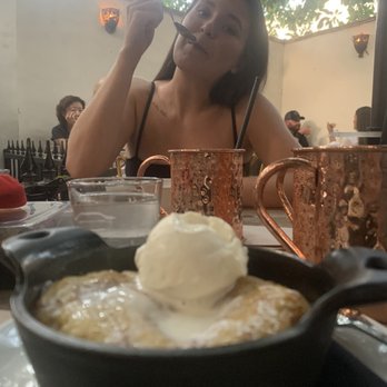 Bacari W 3rd - Dessert and the roof. - Breakfast & Brunch Near Me - Los Angeles, California Bacari W 3rd - Dessert and the roof. - Breakfast & Brunch Near Me - Los Angeles, California