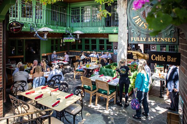 Muldoon's Irish Pub by null