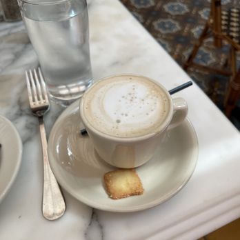 Le Diplomate - Cafe au lait - Brasseries Near Me - Washington, DC, District of Columbia