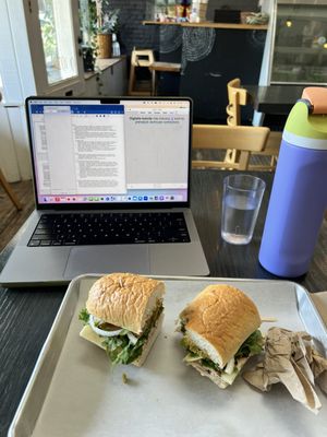 The Munch Company by null