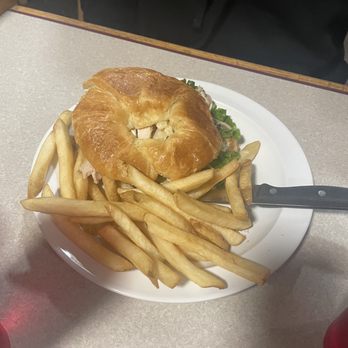 Country Cottage - Turkey croissant Sandwich - Breakfast & Brunch Near Me - Woodburn, Oregon Country Cottage - Turkey croissant Sandwich - Breakfast & Brunch Near Me - Woodburn, Oregon