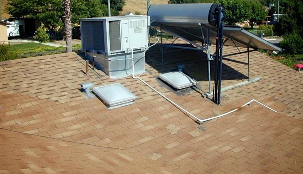 Slide of Derrick's Roofing