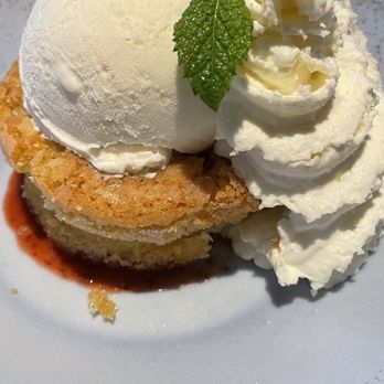 The Neighborly - Butter Cake - New American Near Me - Phoenix, Arizona