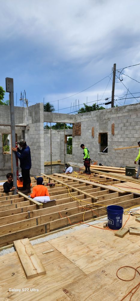 Slide of Parrot Bay Homes