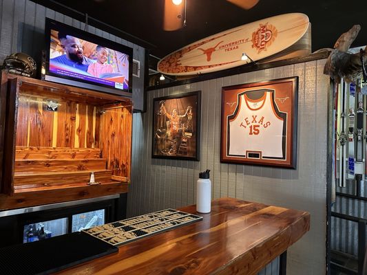 Shoal Creek Saloon by null