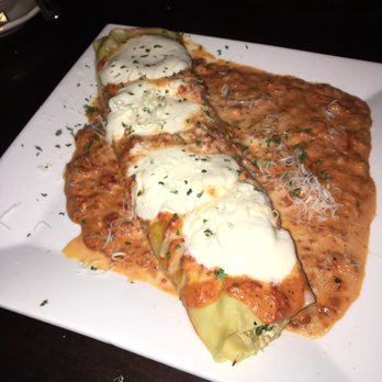 Mare E Monti - Cannellone de Verdure - Italian Near Me - Worcester, Massachusetts Mare E Monti - Cannellone de Verdure - Italian Near Me - Worcester, Massachusetts