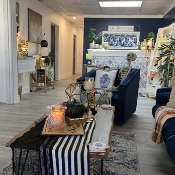 Oh, Honey! Sugaring - Halloween 2023's decor! - Sugaring Near Me - Los Alamitos, California Oh, Honey! Sugaring - Halloween 2023's decor! - Sugaring Near Me - Los Alamitos, California