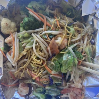 Pho Hana - Stir Fry noodle w/ shrimp - Vietnamese Near Me - Rolling Hills Estates, California Pho Hana - Stir Fry noodle w/ shrimp - Vietnamese Near Me - Rolling Hills Estates, California