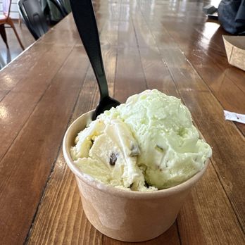 Brown Box - Single scoop! Super good! - Ice Cream & Frozen Yogurt Near Me - Kanab, Utah