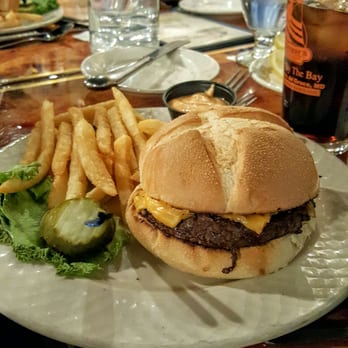 MacGregor's - Regular burger - Seafood Near Me - Havre De Grace, Maryland