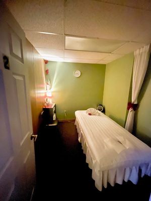 JASMINE SPA - Updated February 2026 - 14 Photos - 5218 University Way