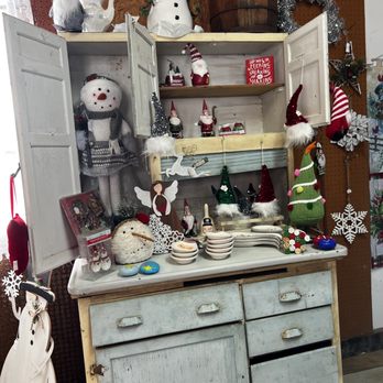 Pine Country Christmas Tree Farm - Christmas Trees Near Me - Gustine, California