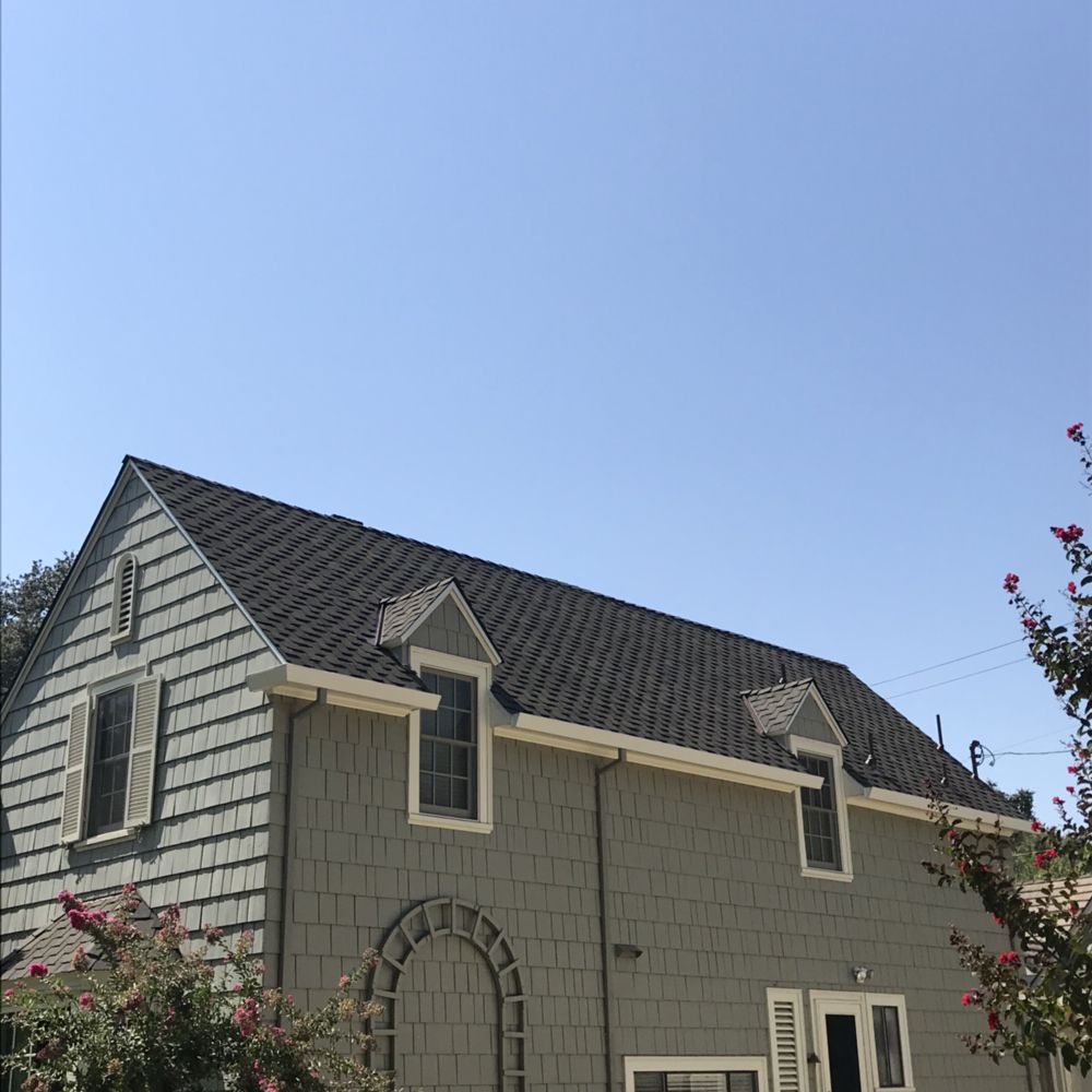 Slide of Davis Roofing Group