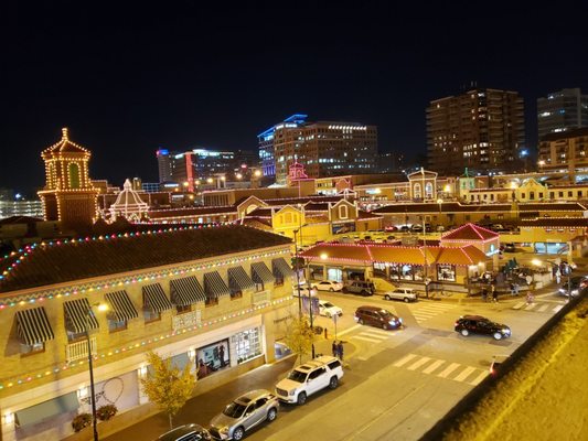 Country Club Plaza by null