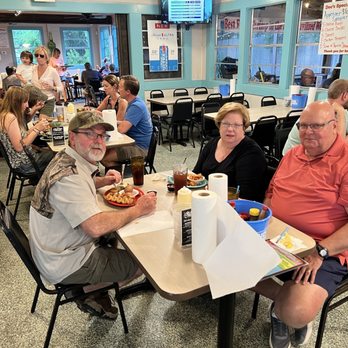 Doc's Seafood & Steaks - Seafood Near Me - Orange Beach, Alabama
