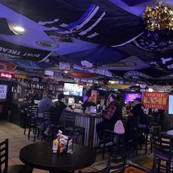 Roadside Bar & Grill