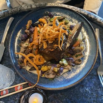 Smoke & Mirrors - braised short ribs - Bars Near Me - Washington Dc, District of Columbia