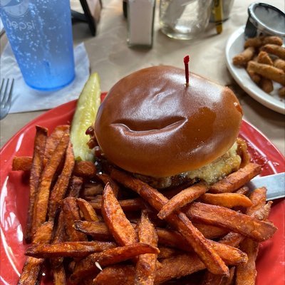 Delaney's Hole In the Wall by null