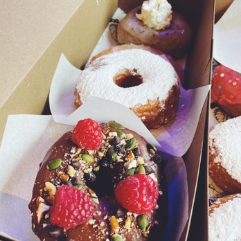 Doe Donuts - Oregon Trail, French Toast, Portland Fog - Donuts Near Me - Portland, Oregon