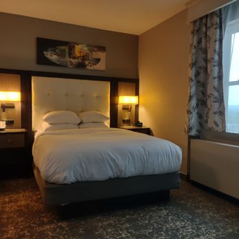 DoubleTree by Hilton Utica - Room 804 - Hotels Near Me - Utica, New York DoubleTree by Hilton Utica - Room 804 - Hotels Near Me - Utica, New York