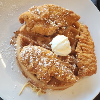 Broken Yolk Cafe - Chicken and Waffle - Breakfast & Brunch Near Me - Fullerton, California Broken Yolk Cafe - Chicken and Waffle - Breakfast & Brunch Near Me - Fullerton, California