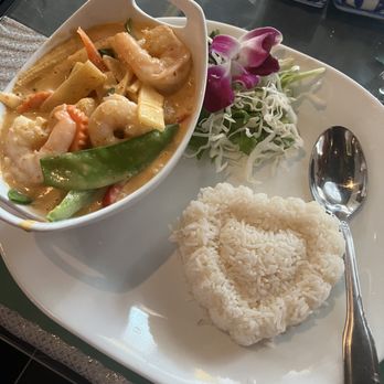 Thai Palace - red curry shrimp - Thai Near Me - Bradenton, Florida