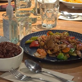 Bai Tong Thai Street Cafe - Cashew Pork with Brown Rice - Thai Near Me - Seattle, Washington