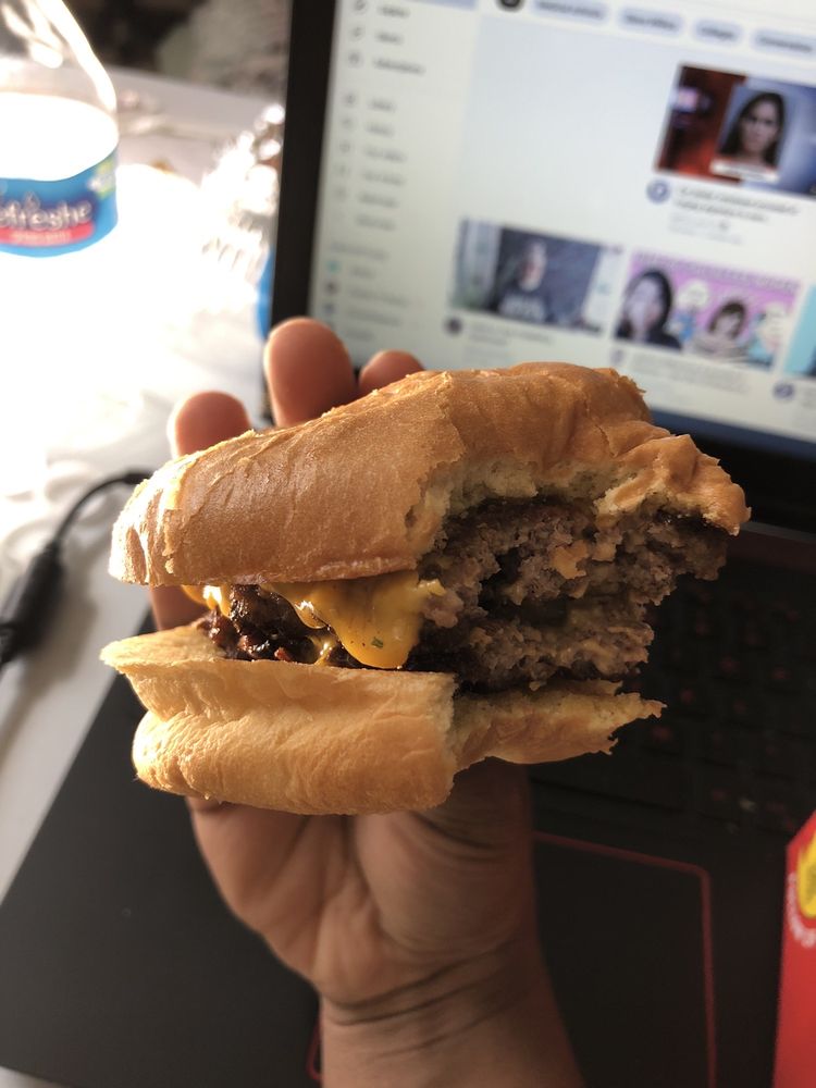 MrBeast Burger