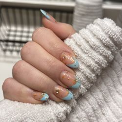 Nail Bar - Nails with star design