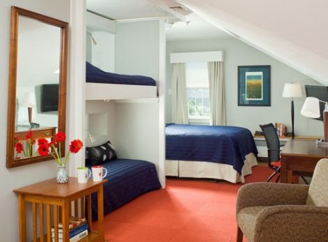 Irving House at Harvard by null