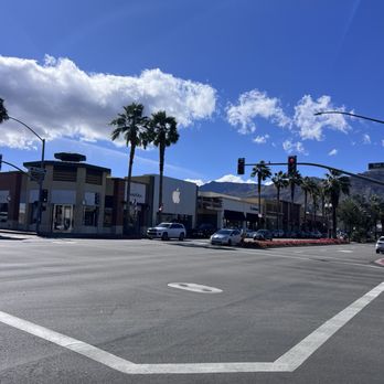 El Paseo Shopping District - Shopping Centers Near Me - Palm Desert, California