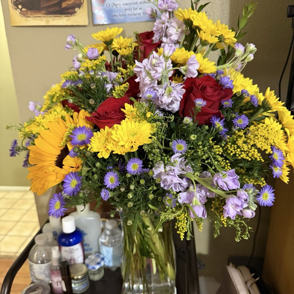 Castro's Flower Shop - Floral arrangement for grandparent's day!!! - Florists Near Me - Corpus Christi, Texas Castro's Flower Shop - Floral arrangement for grandparent's day!!! - Florists Near Me - Corpus Christi, Texas