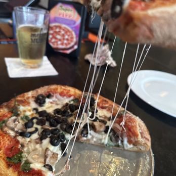 Mellow Mushroom Richmond - Carytown - Veggie Pizza - Pizza Near Me - Richmond, Virginia