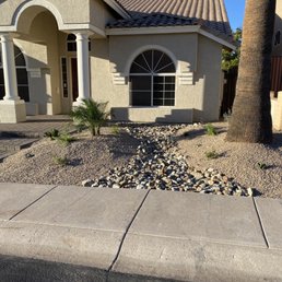 Rock drainage bed